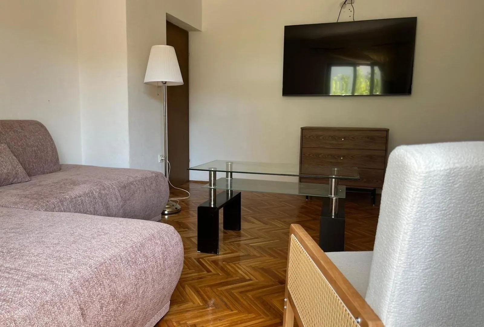 Bright & Spacious Two-Bedroom Apartment  Sukosan